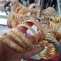 النگو وتک دست|بدلیجات|برخوار, |دیوار