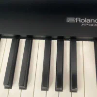 پیانو دیجیتال برند رولند|پیانو، کیبورد، آکاردئون|بوشهر, |دیوار