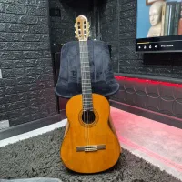 گیتار یاماها c70 به همراه کیف تیونر
