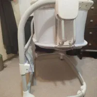 تخت کنار مادر ماستلا