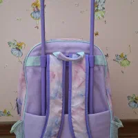 کیف مدرسه چرخدار|کیف، کفش، کمربند|اصفهان, ملاصدرا|دیوار