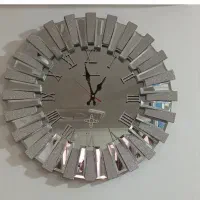 ساعت و ویترین