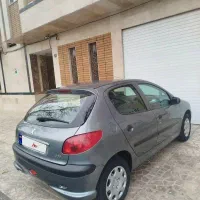 پژو 206 تیپ 5 کم کار بدون رنگ