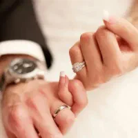 نیازمند ضامن کارمند یا بازنشسته