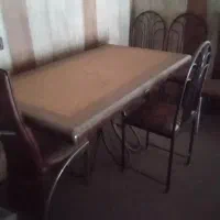 ۱۸ عدد صندلی|بندرخت و رخت‌آویز|یزد, |دیوار