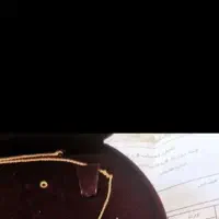 یه لنگه گوشواره بچه گانه گم شده