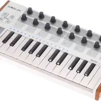 میدی کنترلر world mini|آلات موسیقی|تهران, جمال‌زاده|دیوار