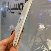 آیفون ۱۱ سفید باتری فابریک ۸۵ درصد بسیار تمیز|موبایل|اصفهان, باغ زرشک|دیوار