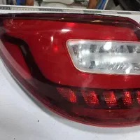 چراغ عقب دنا