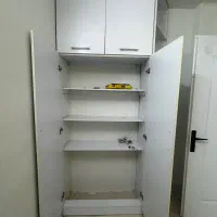 یک عدد کمد دیواری سالم