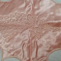 کاور لحاف گلدوزی شده طرح طاووس همراه با روبالشی|سرویس روتختی|تبریز, |دیوار