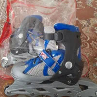 یک جفت کفش اسکیت نو تازه سالم فوری فروش میرسده