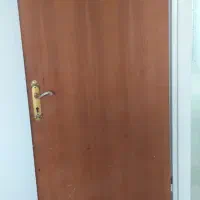 درب چوبی اتاق