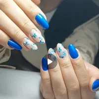 خدمات تخصصی ناخن