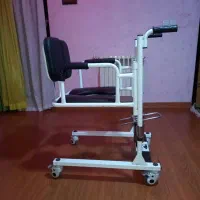ویلچرنوجهت رفتن به حمام وتوالت واستفاده درمنزل|آرایشی، بهداشتی، درمانی|شیراز, معالیآباد|دیوار