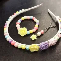 اکسسوری های زیبا ویژه روز دانش آموز|بدلیجات|اصفهان, طامه|دیوار