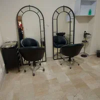 اجاره اتاق ۹ متری و تخت و صندلی در سالن زیبایی|اجارهٔ دفتر کار، اتاق اداری، مطب|کرج, عظیمیه|دیوار