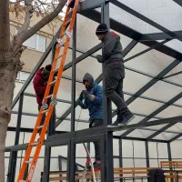 استخدام نصاب درب و پنجره و سازه های آلومینیومی