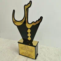 لوح تقدیر یا تندیس کادو خاص تولد جایزه مقام آوران|مجسمه، تندیس، ماکت|تبریز, |دیوار