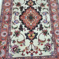 نیازمنده بافنده فرش