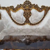 مبل سلطنتی ۹ نفره همراه با میز عسلی