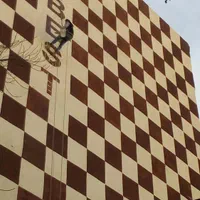 کاردرارتفاع.پیچ ورولپلاک نما.شستشو.نصب لوله بخاری|خدمات پیشه و مهارت|کرمانشاه, |دیوار