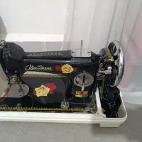 چرخ خیاطی به همراه میز|چرخ خیاطی و ریسندگی|تربتحیدریه, منظر|دیوار