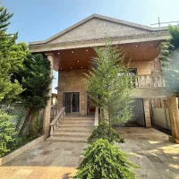 ویلا-نیم-پیلوت-نما-سنگ-رومی-طرح-دوبلکس