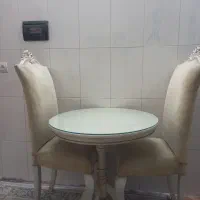 میز غذا خوردی