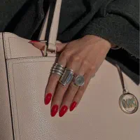 استخدام دستیار ناخنکار منظم و مسلط به ژلیش