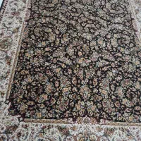 فرش ۹ متری طرح گل فرنگ ۱۲۰۰شانه سالم ودرحدنو