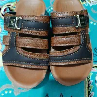 دمپایی پسرانه زیر قیمت بازار فقط چند جفت موجوده