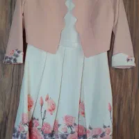 تعدادی لباس مجلسی|لباس|رودسر, |دیوار