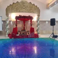 کادر پذیرایی