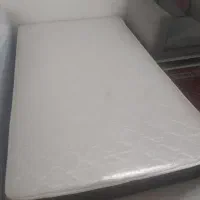 کفی تخت هتلی سنگین و محکم