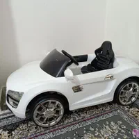 ماشین شارژی در حد نو|اسباب‌بازی بچه|کرج, خرمدشت|دیوار