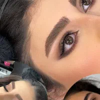 میکاپ شنیون عروس محفلی رنگ ولایت کاشت ناخن پاکسازی|خدمات آرایشگری و زیبایی|اصفهان, خانه اصفهان|دیوار