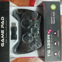 دسته بازی کامپیوتر و پلی استیشن ۴