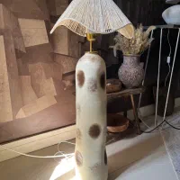 تعدادی آباژور و گلدان پتینه