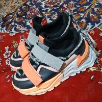 کتونی و نیم بوت و کفش مجلسی جهت فروش یا معاوضه