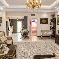 86-متر-دو-خواب-سالن-مربع-پرده-خور-بالکن-آسانسور