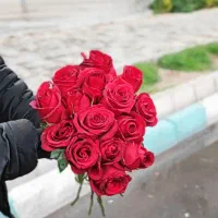 دسته گل زیبای رز