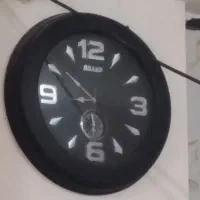 ساعت دیواری درحد نونونونو