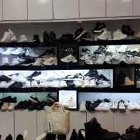 به یک همکار اقا جهت کار در فروشگاه کفش نیازمندیم