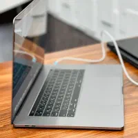 مک بوک پرو 2018 open box i9 32G 1t ssd