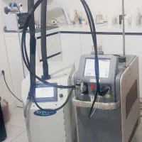 اپراتور لیزر خانم
