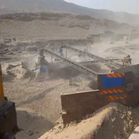 راننده لودر کوماتسو۴۷۰کارگر ساده ماسه شویی سنگ شکن