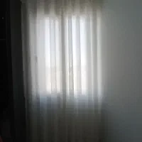 پرده حریر شیک برای پنجره یک متری یا کمی بیشتر