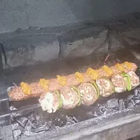 به تعدادی شاگرد نیازمندیم برای کار در رستوران