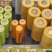 تعمیر،ساخت و ارتقا باطری انواع وسایل شارژی